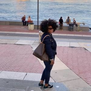 Meet your Posher, Carlus